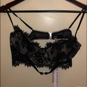 Victoria’s Secret Love and Lemons Faye Bra